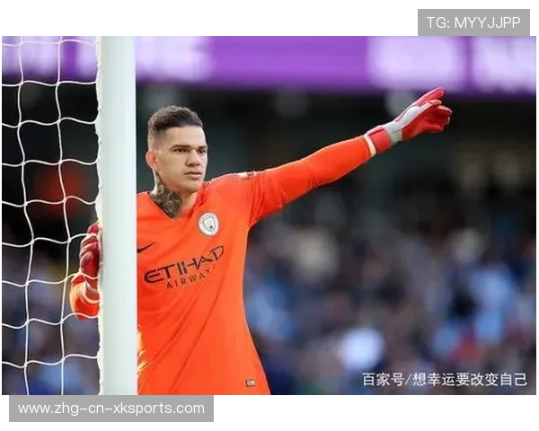 曼城埃德森的脚下传球依旧精准